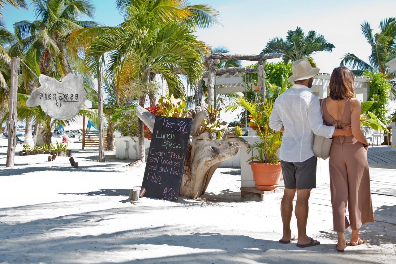 Banyan Bay Suites 圣佩德罗 外观 照片